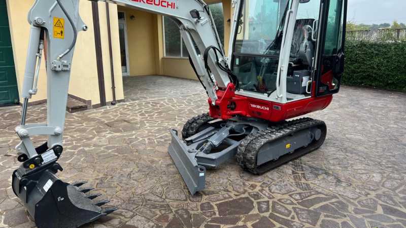 OmecoHub - TAKEUCHI TB230